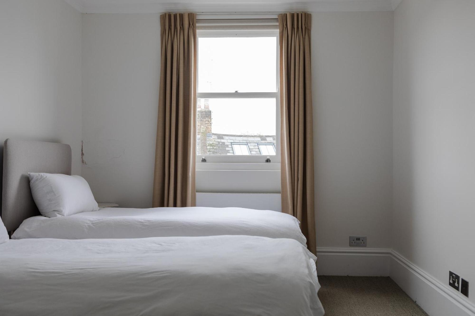 Number 53 - Stunning Maisonette With Parking In Kensington & Chelsea Londra Exterior foto